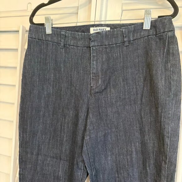 Old Navy Darkwash Crops Size 8 - Picture 3 of 7